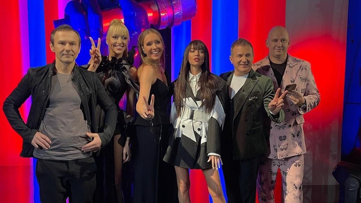 Стартовали съемки "Голоса страны" с Вакарчуком и Поляковой: первые фото из-за кулис Стартовали съемки "Голоса страны" с Вакарчуком и Поляковой: первые фото из-за кулис