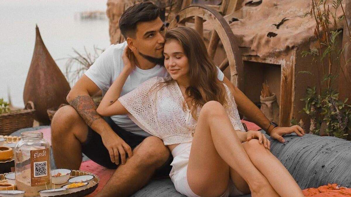 Закрила свій гештальт, – Саша Бо офіційно розлучилась з Ігорем Пустовітом - Новини шоу-бізнесу - Showbiz Закрила свій гештальт, – Саша Бо офіційно розлучилась з Ігорем Пустовітом - Новини шоу-бізнесу - Showbiz