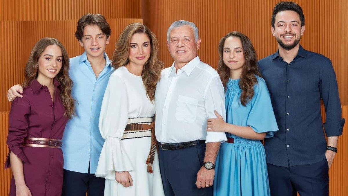 Королевская семья Иордании поздравила с грядущими новогодними праздниками