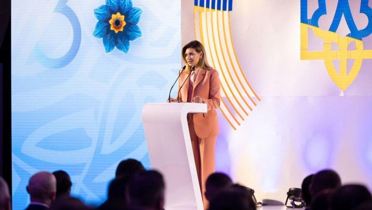 Кожна з нас – перша леді, – Олена Зеленська виступила на щорічній конференції послів України - Новини шоу-бізнесу - Showbiz Кожна з нас – перша леді, – Олена Зеленська виступила на щорічній конференції послів України - Новини шоу-бізнесу - Showbiz