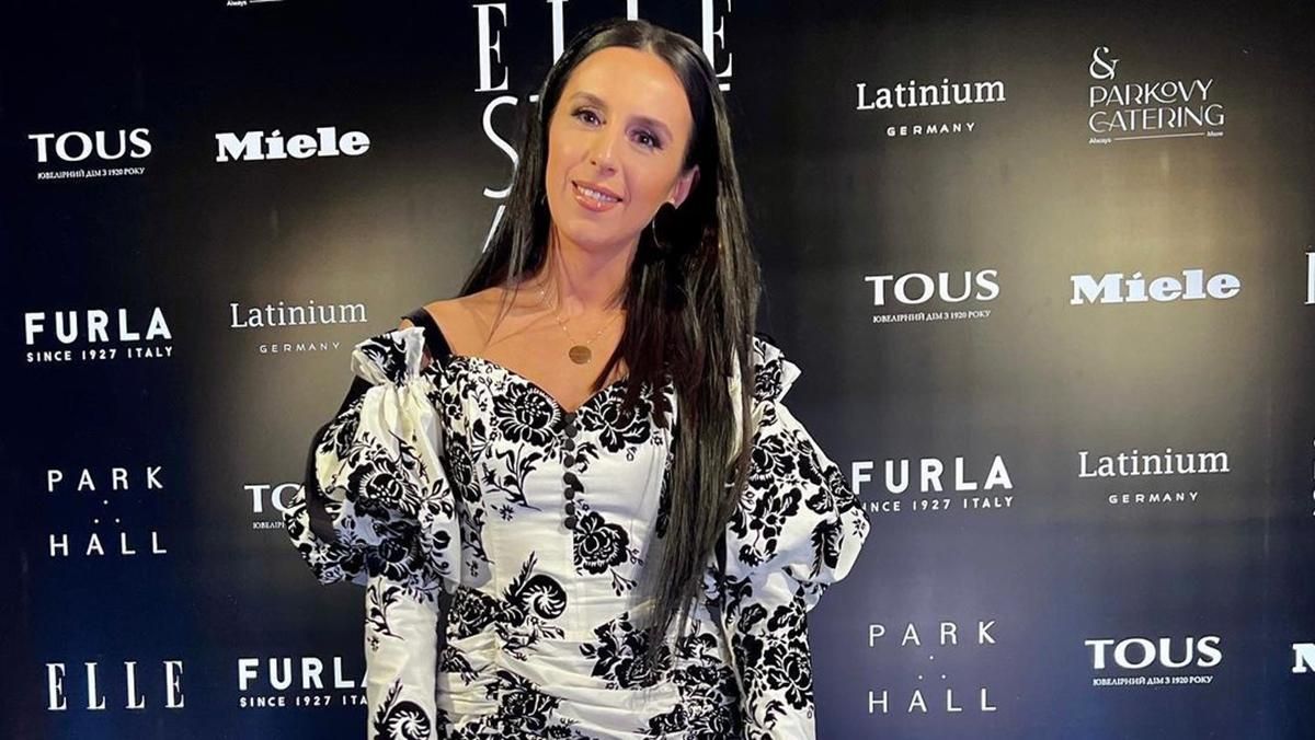 Колготи в сіточку та сміливе міні: Джамала вразила образом на світському заході - Showbiz Колготи в сіточку та сміливе міні: Джамала вразила образом на світському заході - Showbiz