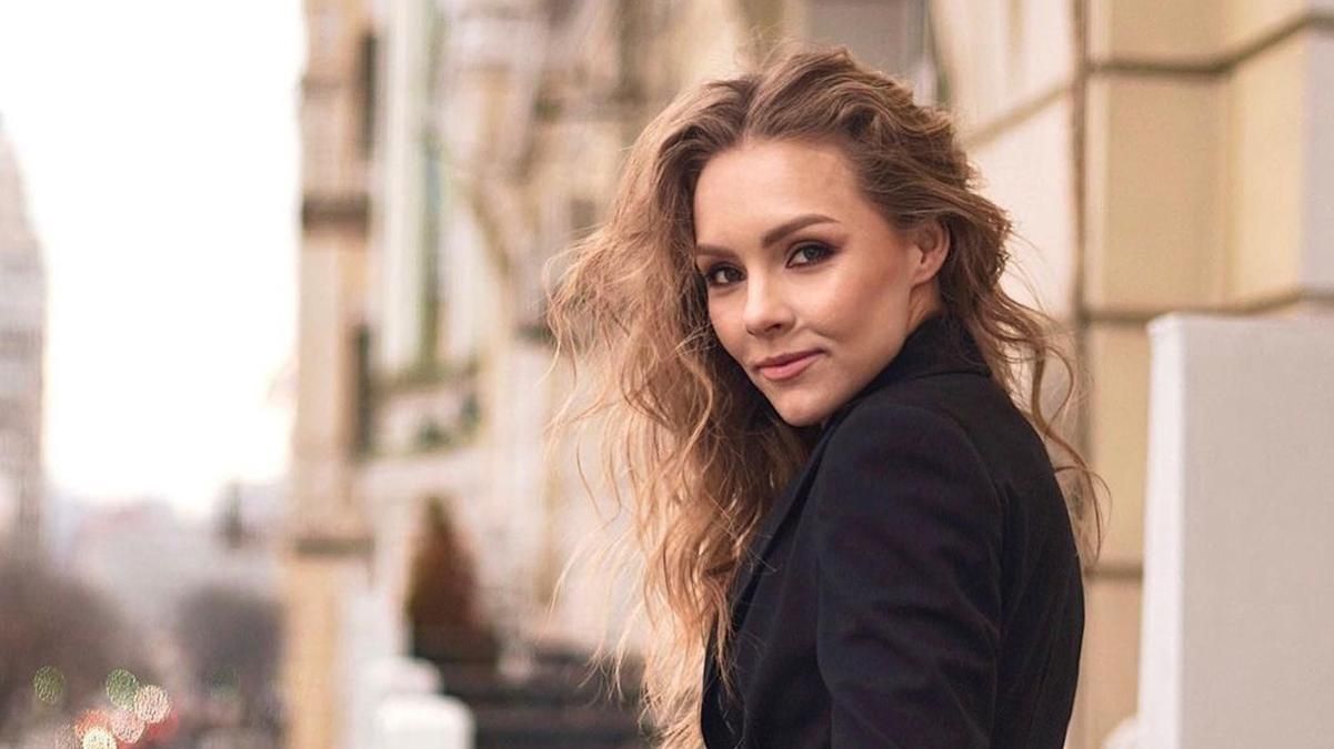 Елена Шоптенко громко отпраздновала 34-летие с участниками "Танцев со звездами" Елена Шоптенко громко отпраздновала 34-летие с участниками "Танцев со звездами"