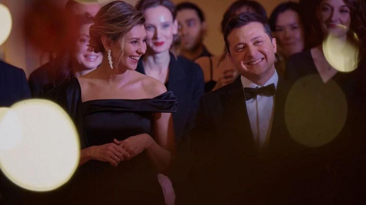 Елена Зеленская очаровала вечерним платьем от украинского дизайнера: красивые фото Елена Зеленская очаровала вечерним платьем от украинского дизайнера: красивые фото