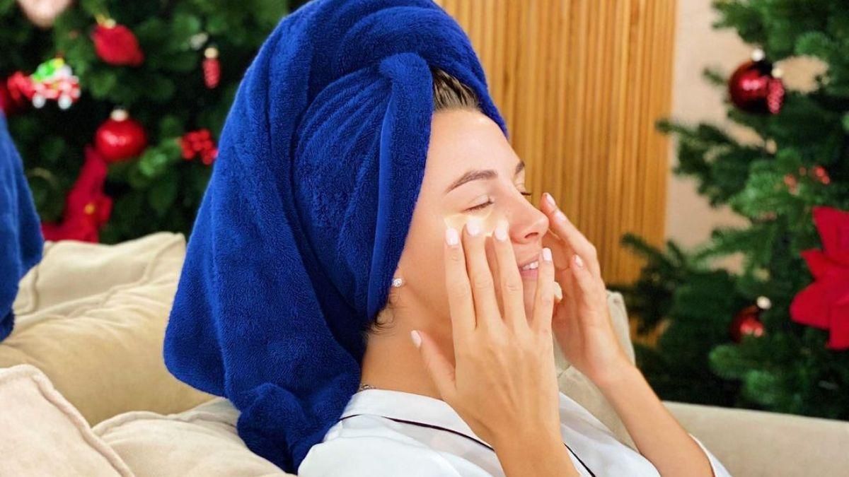 Утренняя рутина: Кристина Решетник позировала в домашнем образе Утренняя рутина: Кристина Решетник позировала в домашнем образе