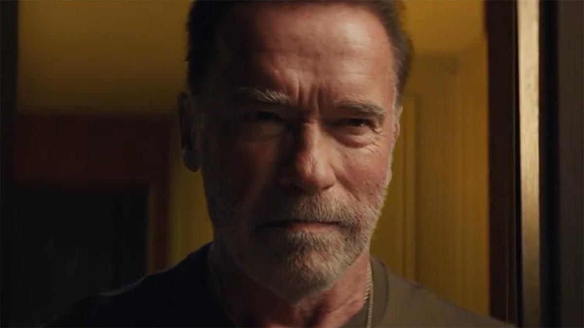 Арнольд Шварценеггер растрогал поступком к Рождеству: звезда подарил бездомным дом Арнольд Шварценеггер растрогал поступком к Рождеству: звезда подарил бездомным дом