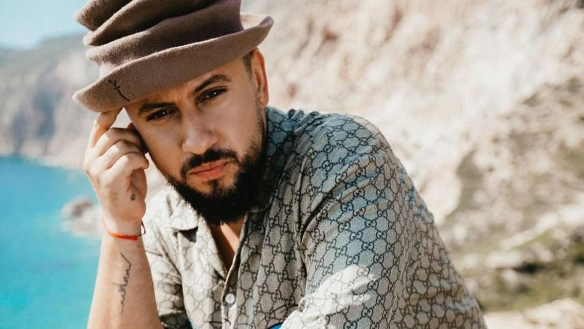 Монатик вспомнил, как фанатка случайно показала ему обнаженное фото Монатик вспомнил, как фанатка случайно показала ему обнаженное фото