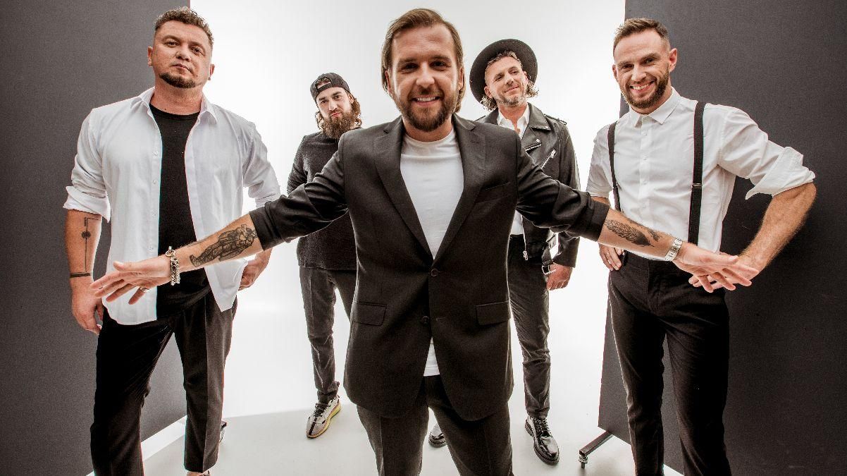 Нам было тогда по 17 лет, – Сергей Танчинец о создании группы БЕZ ОБМЕЖЕНЬ Нам было тогда по 17 лет, – Сергей Танчинец о создании группы БЕZ ОБМЕЖЕНЬ