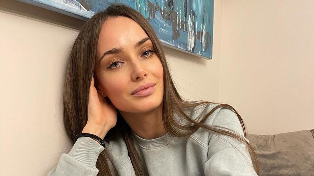 Ксенія Мішина приїхала в рідний Крим і показала будинок, в якому жила: відео - новини Криму - Showbiz Ксенія Мішина приїхала в рідний Крим і показала будинок, в якому жила: відео - новини Криму - Showbiz