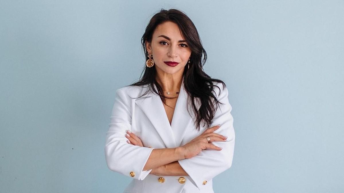 Ілона Гвоздьова зі сльозами на очах розповіла, як хворіє на коронавірус в Грузії - Новини шоу-бізнесу - Showbiz Ілона Гвоздьова зі сльозами на очах розповіла, як хворіє на коронавірус в Грузії - Новини шоу-бізнесу - Showbiz