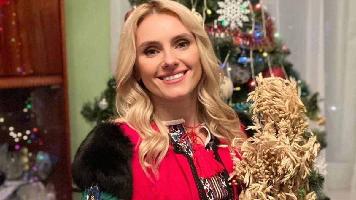 З пампухами та дідухом: Ірина Федишин поділилась святковим фото - Новини шоу-бізнесу - Showbiz З пампухами та дідухом: Ірина Федишин поділилась святковим фото - Новини шоу-бізнесу - Showbiz