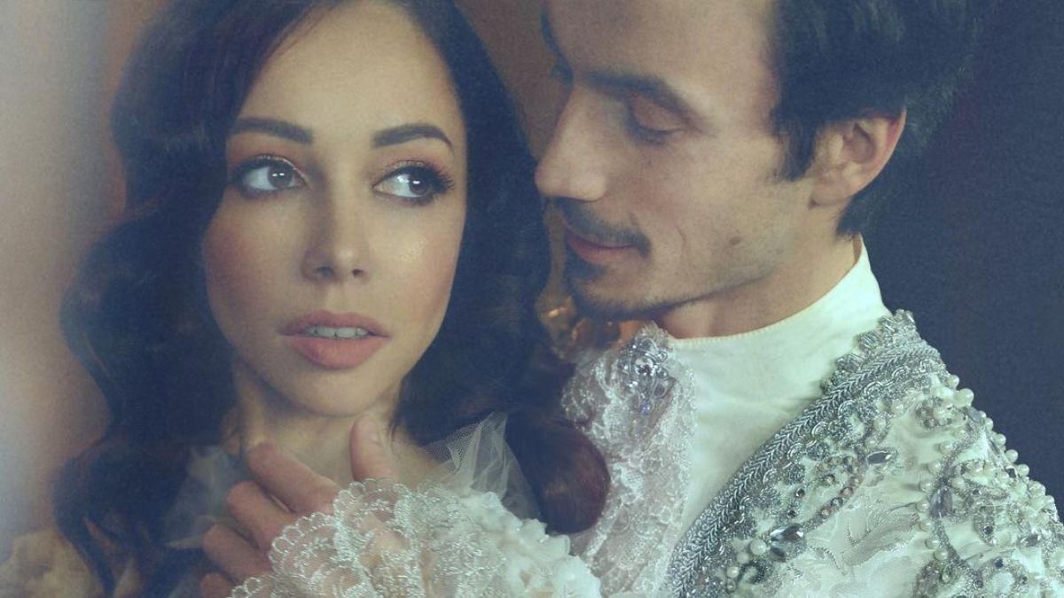 Сыграл тебя с моих слов, – Александр Стоянов подарил Екатерине Кухар мелодию от Евгения Хмары Сыграл тебя с моих слов, – Александр Стоянов подарил Екатерине Кухар мелодию от Евгения Хмары