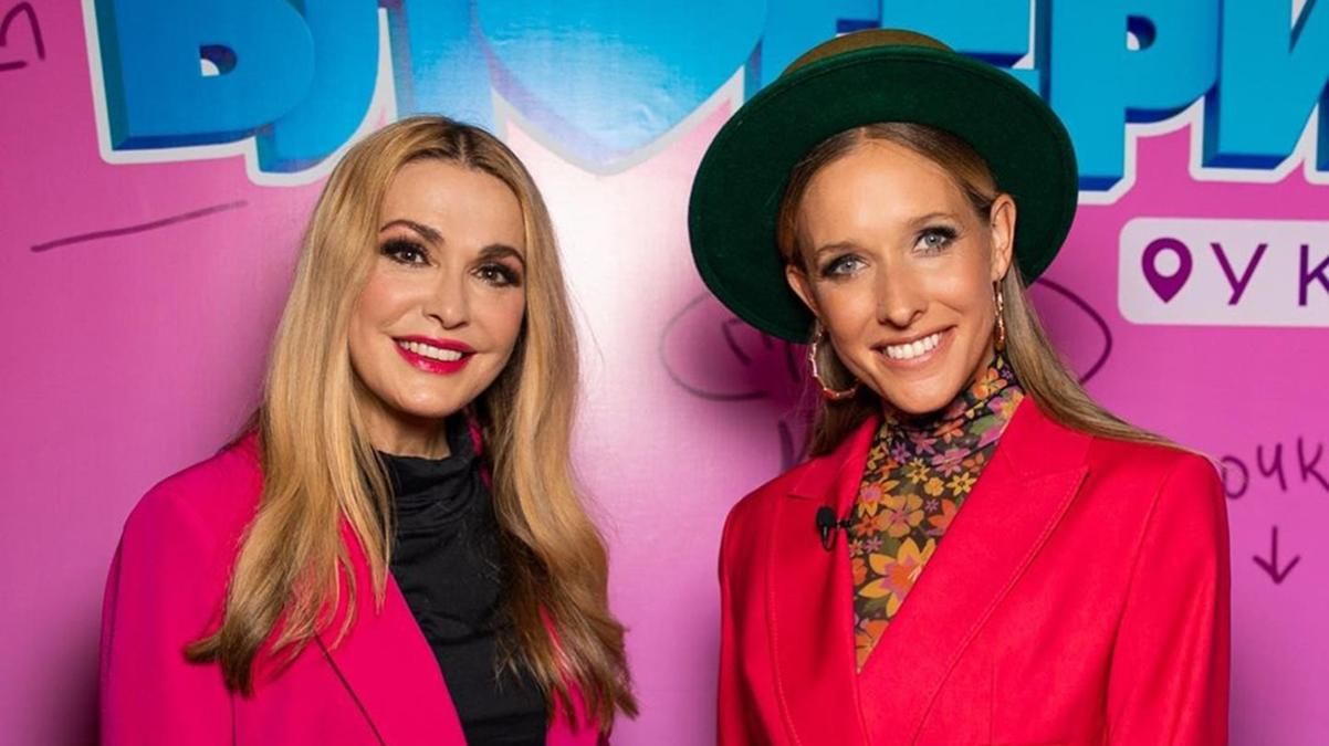 Обоє в total pink: Ольга Сумська та Катя Осадча прийшли в кіно у схожих костюмах - Showbiz Обоє в total pink: Ольга Сумська та Катя Осадча прийшли в кіно у схожих костюмах - Showbiz