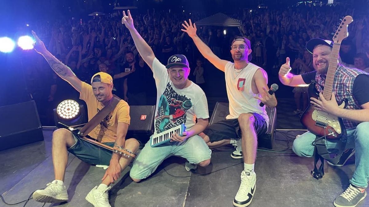 "Тартак" без Положинського: пісні, які гурт випускав протягом 2 років - Новини шоу-бізнесу - Showbiz "Тартак" без Положинського: пісні, які гурт випускав протягом 2 років - Новини шоу-бізнесу - Showbiz