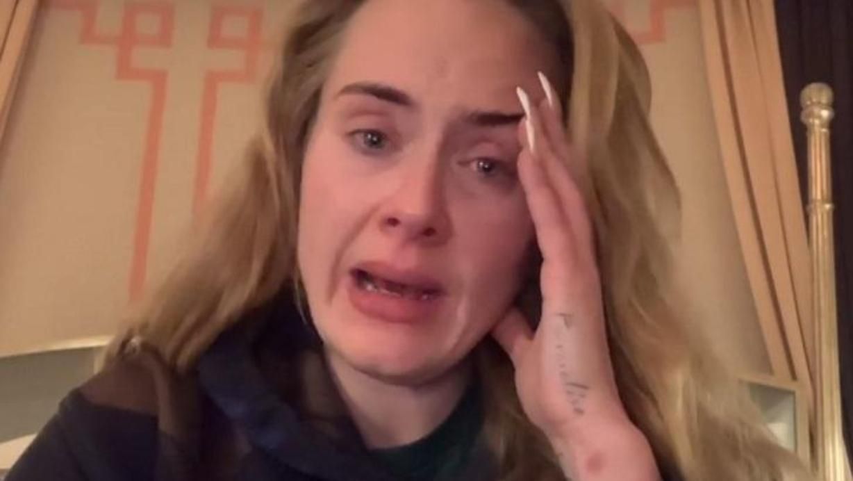 Половина команди злягла з "ковідом", – Адель зі сльозами звернулась до фанатів - Новини шоу-бізнесу - Showbiz Половина команди злягла з "ковідом", – Адель зі сльозами звернулась до фанатів - Новини шоу-бізнесу - Showbiz