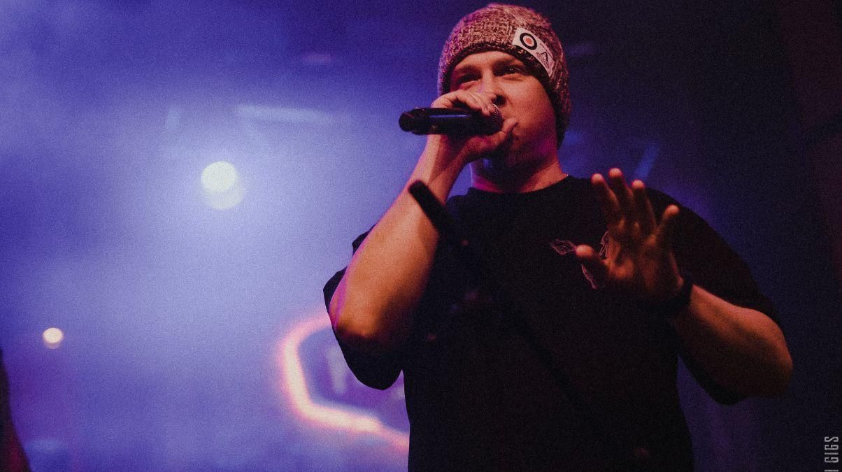 Из-за угрозы вторжения России: Фоззи из ТНМК обратился к тем, кто следит за российскими звездами Из-за угрозы вторжения России: Фоззи из ТНМК обратился к тем, кто следит за российскими звездами