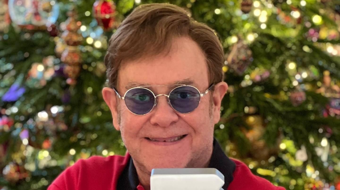 Элтон Джон заболел COVID-19: артист перенес концерты последнего тура Элтон Джон заболел COVID-19: артист перенес концерты последнего тура