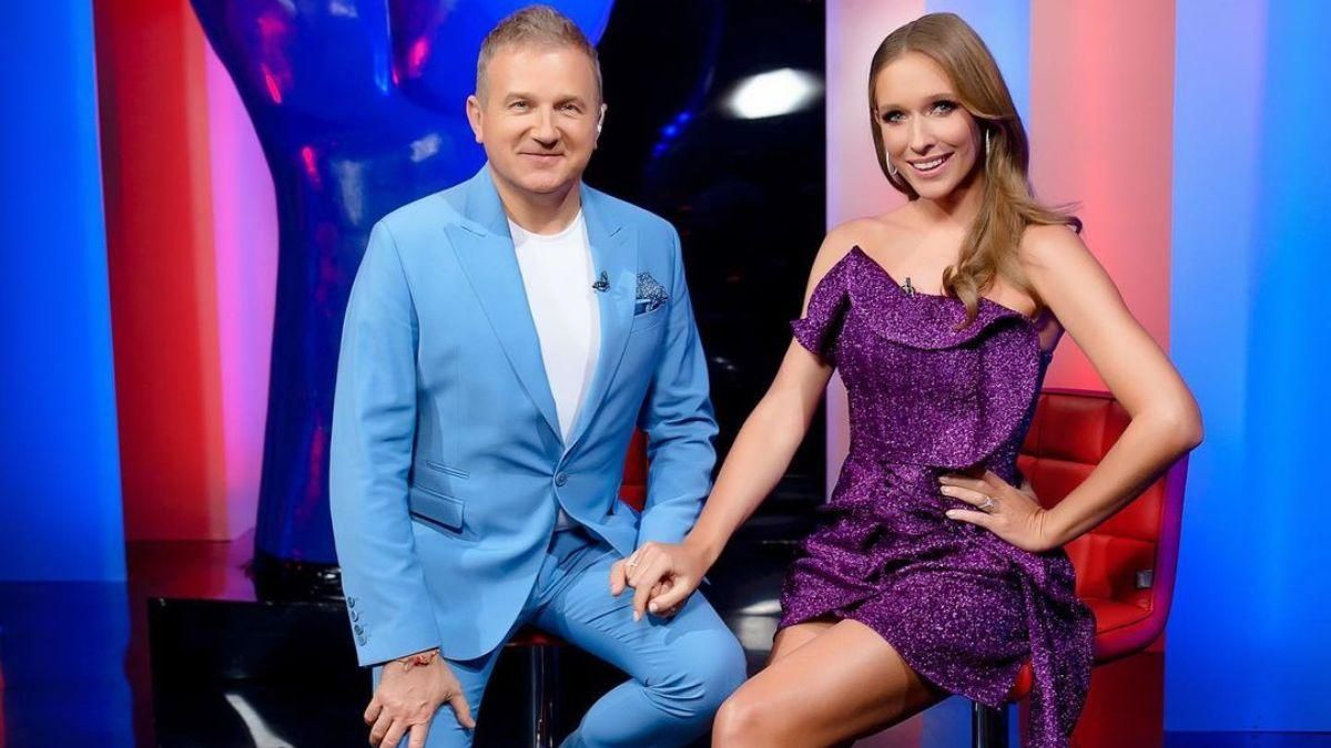 У фіолетовій мінісукні: Катя Осадча ефектно позувала на "Голосі країни" – фото з чоловіком - Showbiz