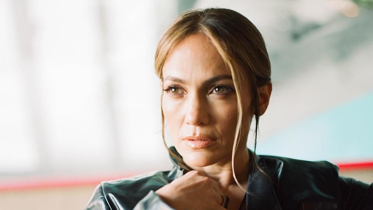 "Повністю відретушована жінка": француженки лютують через появу Джей Ло на обкладинці Elle - Новини шоу-бізнесу - Showbiz "Повністю відретушована жінка": француженки лютують через появу Джей Ло на обкладинці Elle - Новини шоу-бізнесу - Showbiz