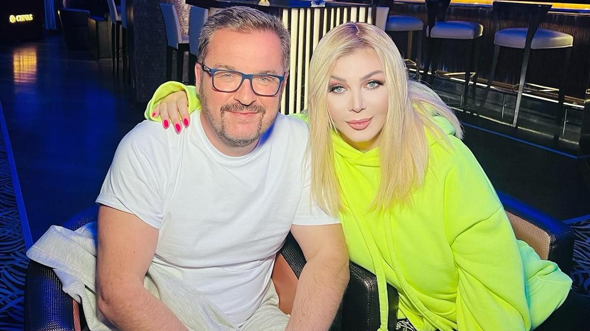 Ірина Білик показала нове фото з Пономарьовим і розповіла, за що повинна зварити йому борщ - Новини шоу-бізнесу - Showbiz Ірина Білик показала нове фото з Пономарьовим і розповіла, за що повинна зварити йому борщ - Новини шоу-бізнесу - Showbiz