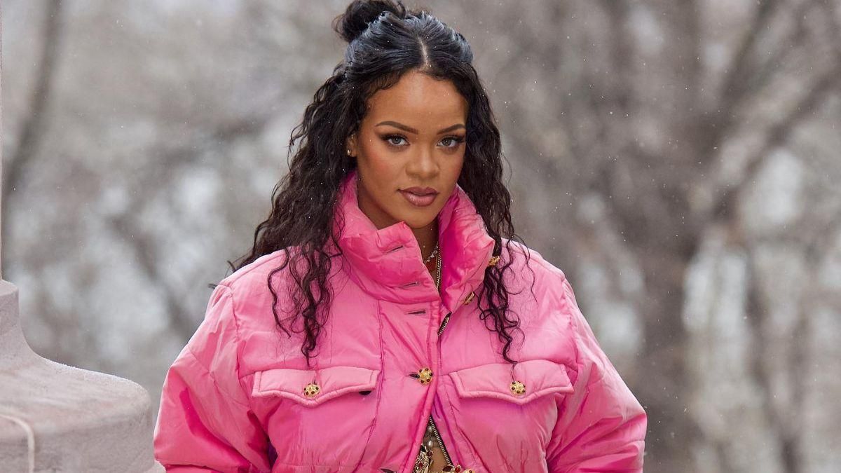 В ванной: Рианна показала обнаженный беременный животик – фото будущей мамочки В ванной: Рианна показала обнаженный беременный животик – фото будущей мамочки