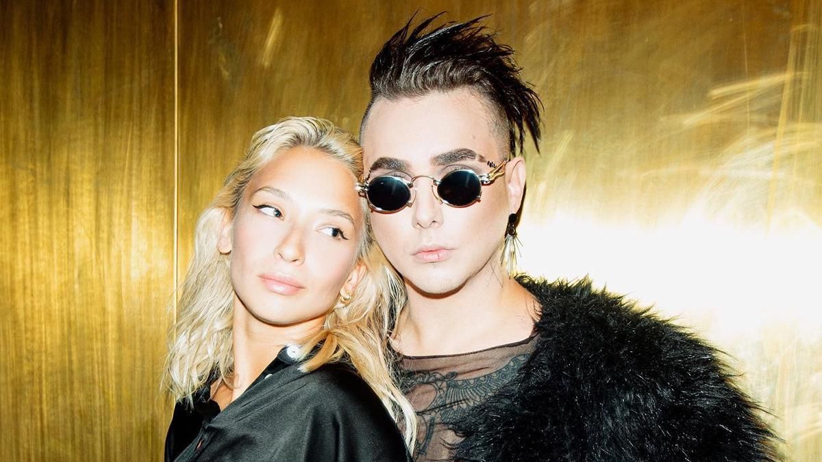 MELOVIN прийшов на світський захід зі своєю епатажною дівчиною: з ким зустрічається співак - Новини шоу-бізнесу - Showbiz MELOVIN прийшов на світський захід зі своєю епатажною дівчиною: з ким зустрічається співак - Новини шоу-бізнесу - Showbiz