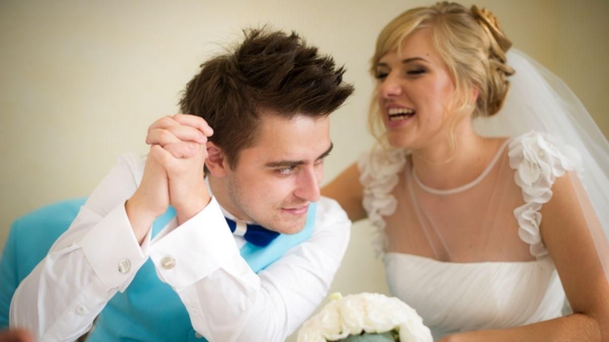 В переходе купил валентинку, – Julik о знакомстве с женой в День Валентина В переходе купил валентинку, – Julik о знакомстве с женой в День Валентина