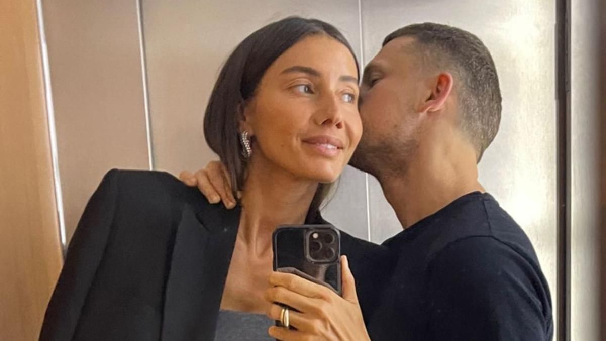 Стилістка Юлія Пеліпас вийшла заміж за ексміністра та співзасновника Monobank Дмитра Дубілета - Новини шоу-бізнесу - Showbiz Стилістка Юлія Пеліпас вийшла заміж за ексміністра та співзасновника Monobank Дмитра Дубілета - Новини шоу-бізнесу - Showbiz