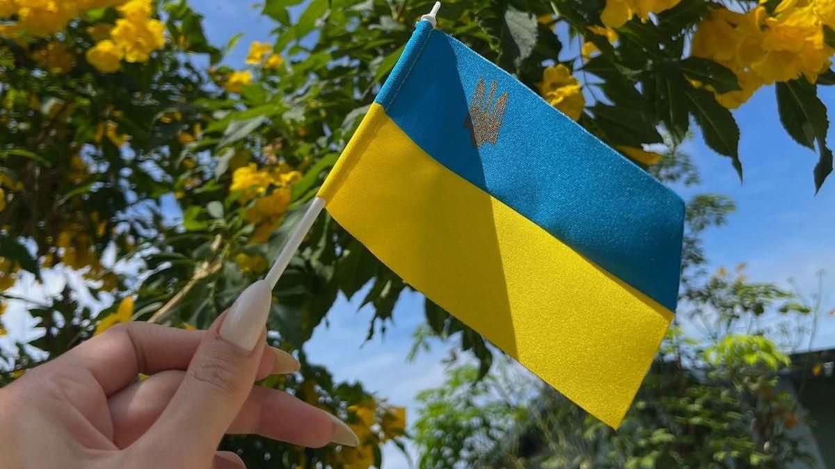 Мой талисман, – Леся Никитюк о значении украинского флага во время ее путешествий