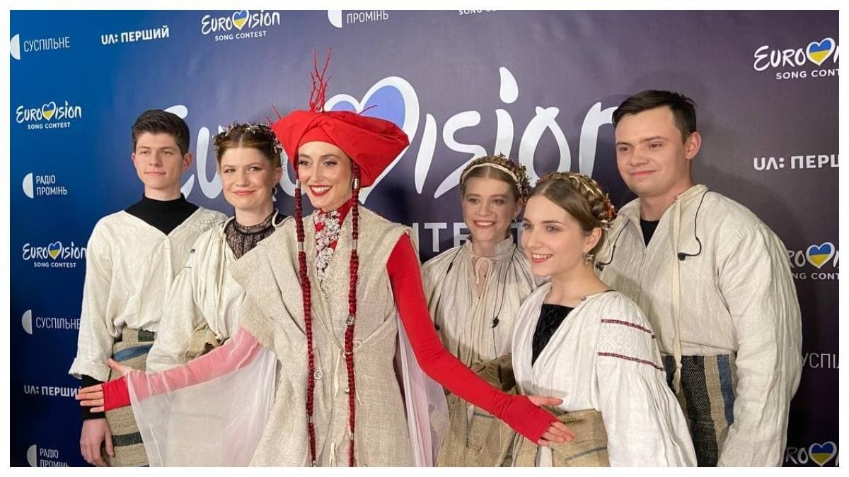 Фейковые справки, поездки в Москву и Крым: все, что известно о скандале с Alina Pash Фейковые справки, поездки в Москву и Крым: все, что известно о скандале с Alina Pash