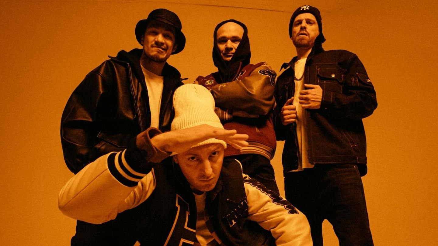 Несмотря на возможную эскалацию: российская группа "Каста" не планирует отменять концерты в Укра Несмотря на возможную эскалацию: российская группа "Каста" не планирует отменять концерты в Укра