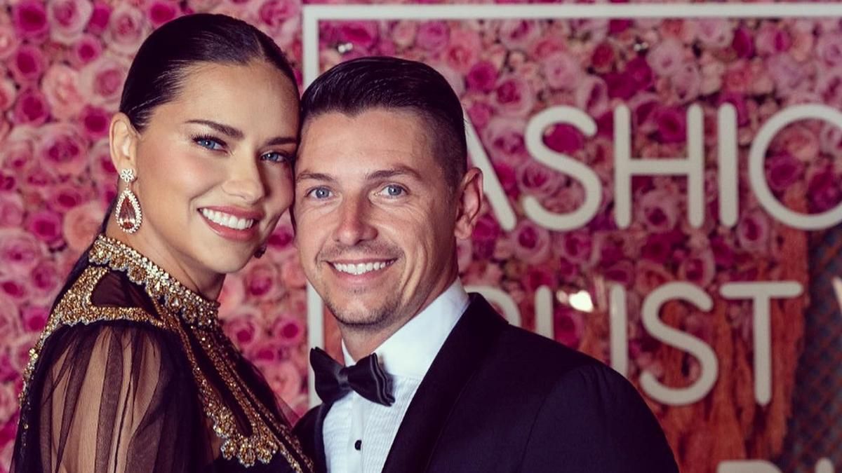 Ангел Victoria's Secret Адриана Лима беременна третий раз: милое видео с реакцией возлюбленного Ангел Victoria's Secret Адриана Лима беременна третий раз: милое видео с реакцией возлюбленного