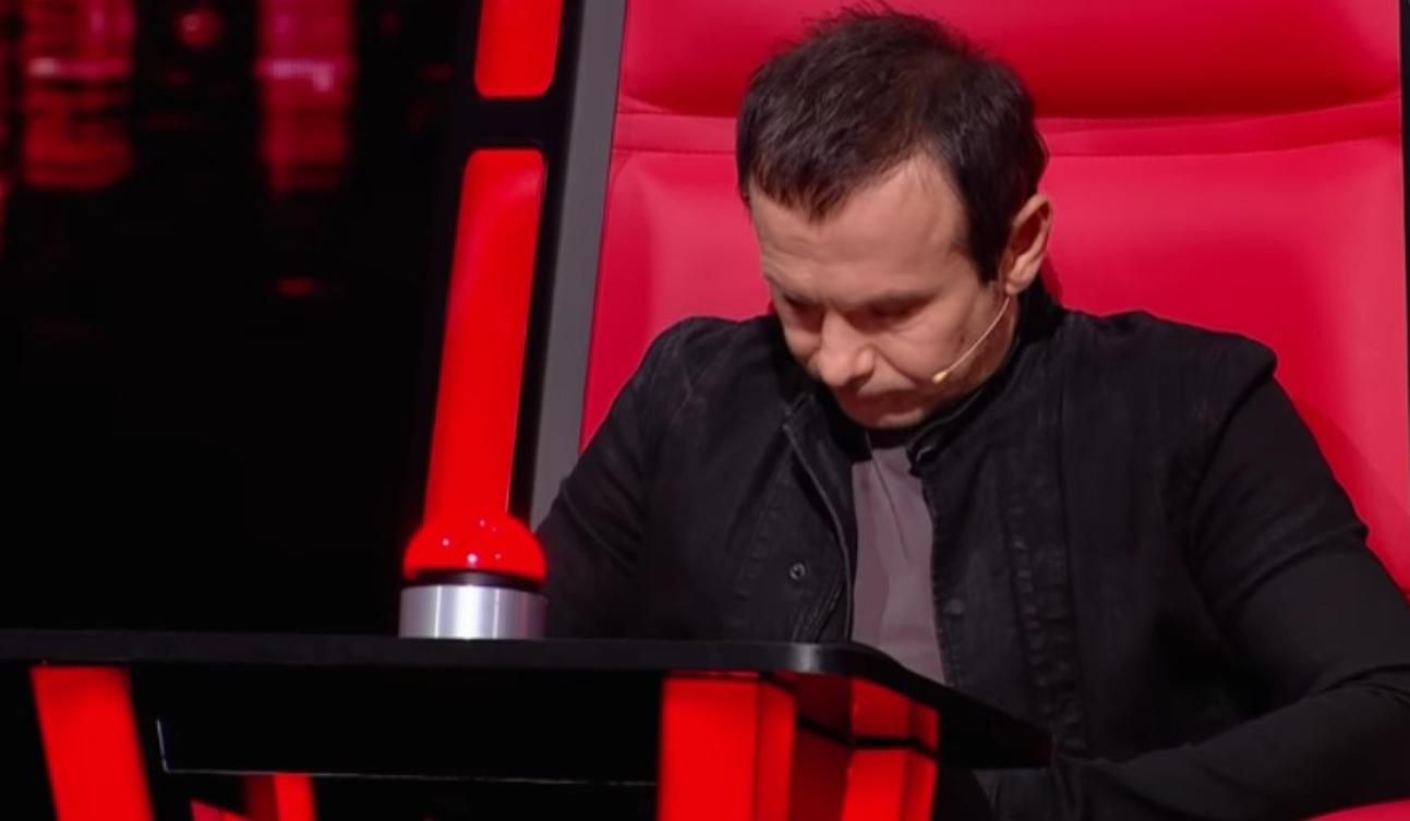 Вместе с ним ходим на футбол, – Вакарчук впервые рассказал, кому посвятил известную песню "Мить" Вместе с ним ходим на футбол, – Вакарчук впервые рассказал, кому посвятил известную песню "Мить"