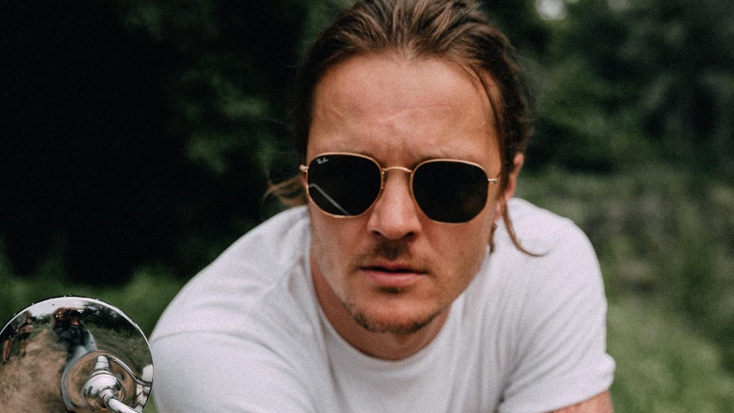 Вы позволили этой мрази так обращаться со всем миром, – Галич эмоционально обратился к россиянам Вы позволили этой мрази так обращаться со всем миром, – Галич эмоционально обратился к россиянам