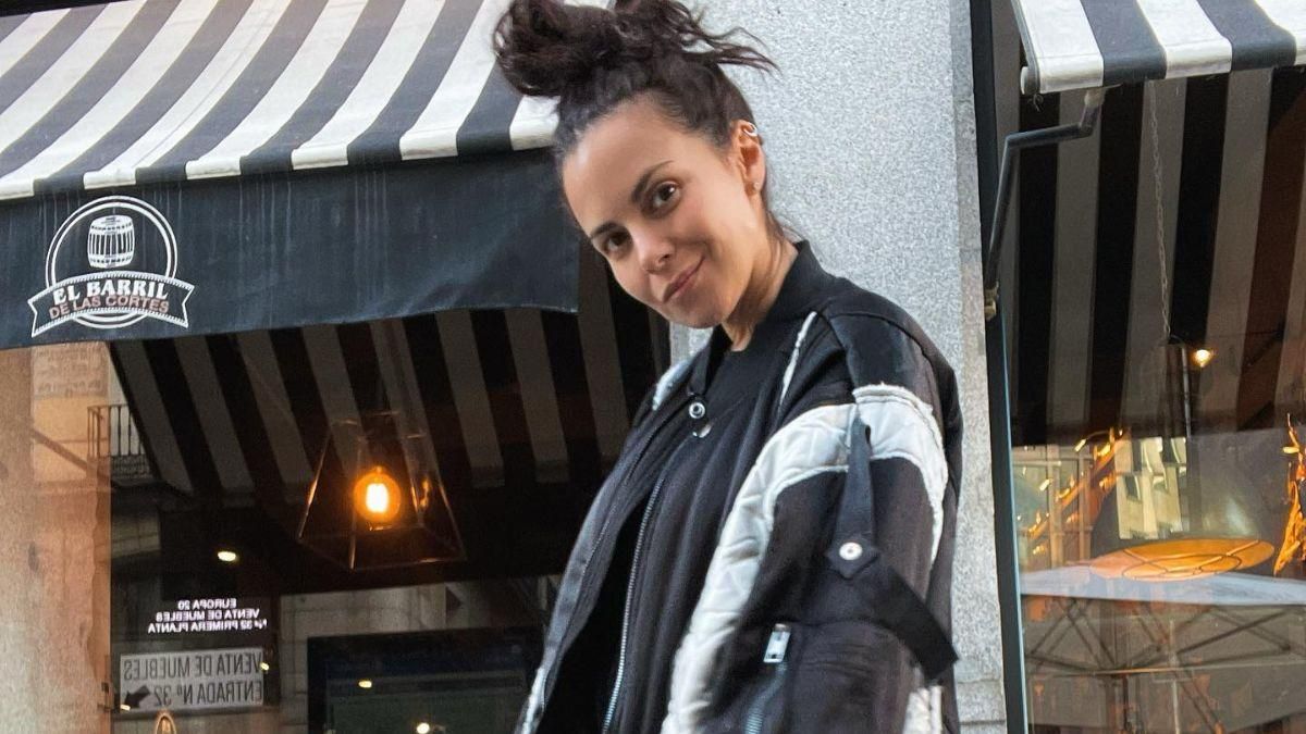 З чоловіком, мамою та секрухою: Настя Каменських відпочиває в Іспанії – рідкісні сімейні фото - Showbiz З чоловіком, мамою та секрухою: Настя Каменських відпочиває в Іспанії – рідкісні сімейні фото - Showbiz