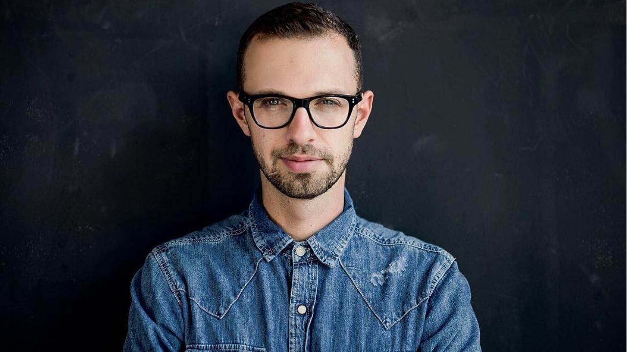 Блогер-миллионник Птушкин попросил россиян осудить войну и вспомнил эвакуацию мамы в 2014-м Блогер-миллионник Птушкин попросил россиян осудить войну и вспомнил эвакуацию мамы в 2014-м