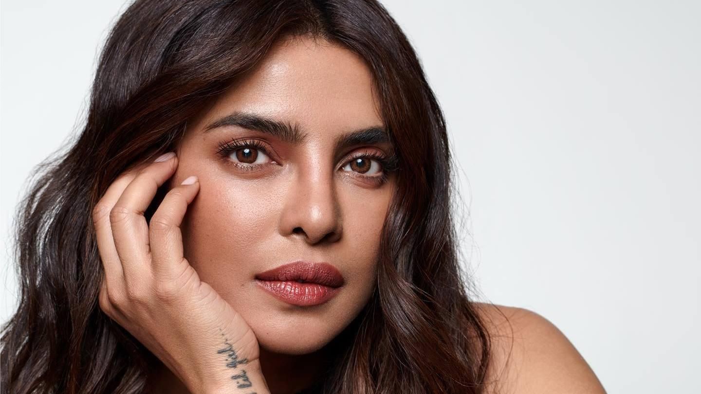 "Міс Світу 2000" Пріянка Чопра підтримала Україну та закликала допомогти людям - Showbiz "Міс Світу 2000" Пріянка Чопра підтримала Україну та закликала допомогти людям - Showbiz