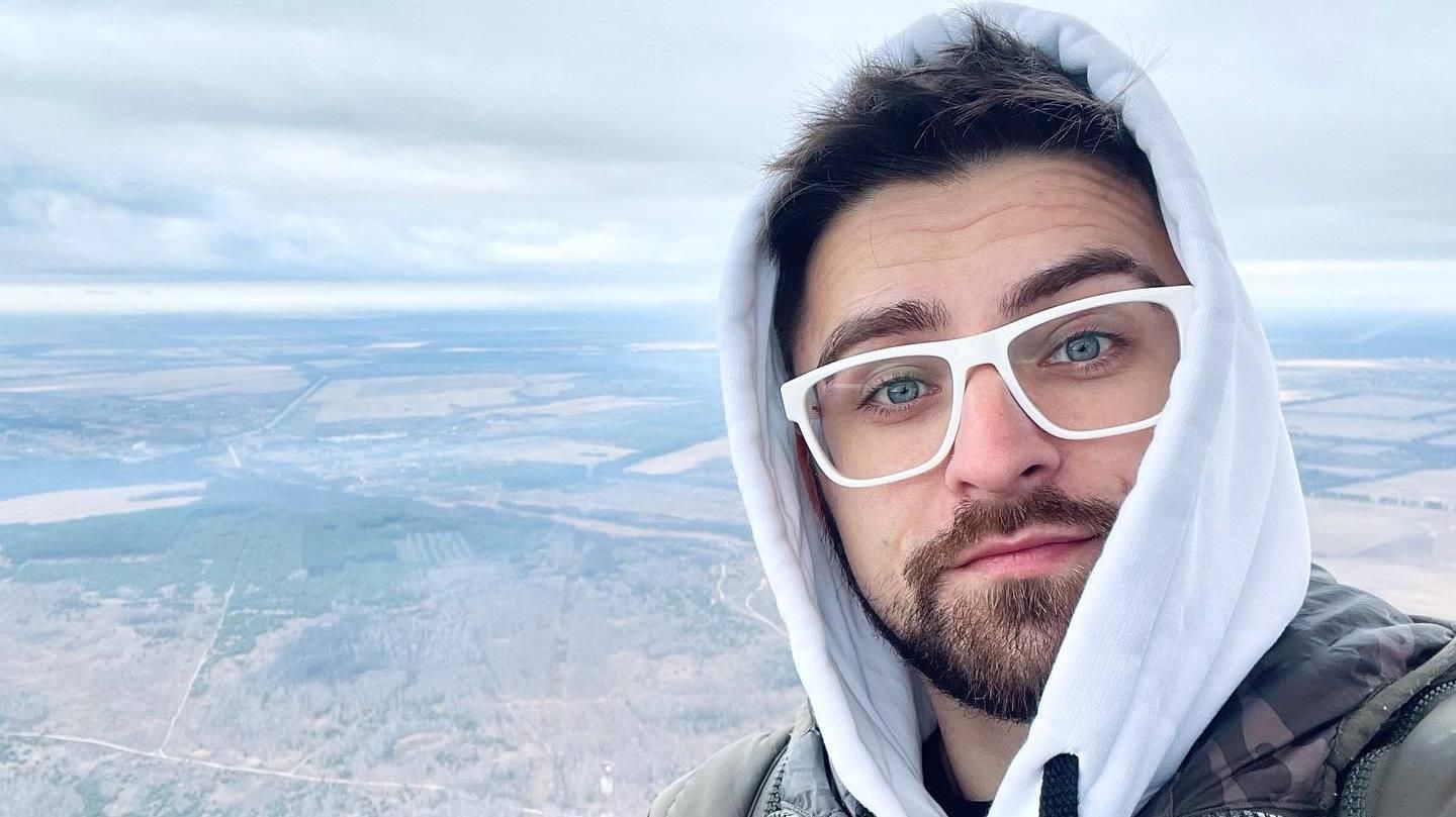 Шоумен Julik на итальянском рассказал, как говорит сыну о войне и учит готовить коктейли Молотов Шоумен Julik на итальянском рассказал, как говорит сыну о войне и учит готовить коктейли Молотов