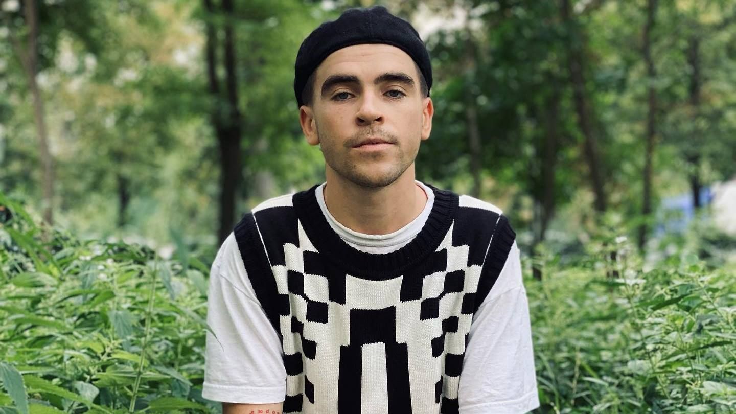 Недалеко от родного села: Wellboy эмоционально высказался об обстрелах в Ахтырке Недалеко от родного села: Wellboy эмоционально высказался об обстрелах в Ахтырке