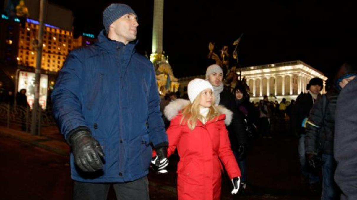 Была свидетелем силы украинского народа, – экс-невеста Кличко осудила Путина и вспомнила Майдан - Showbiz Была свидетелем силы украинского народа, – экс-невеста Кличко осудила Путина и вспомнила Майдан - Showbiz