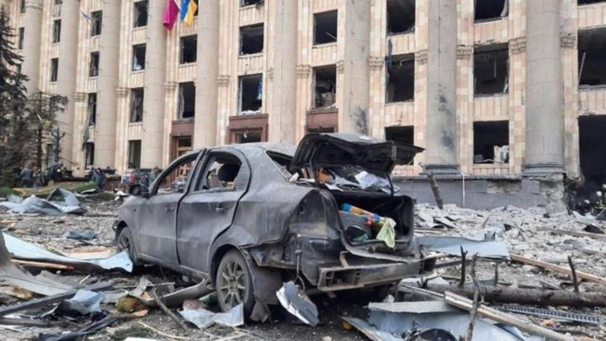 Смотрите, что делает русский народ, – Сергей Бабкин показал родной разрушенный Харьков - Showbiz