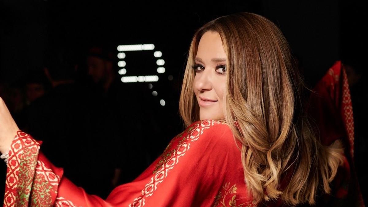 Розвозила воду та спускалась у метро: Могилевська вийшла з укриття, щоб допомогти киянам - Showbiz Розвозила воду та спускалась у метро: Могилевська вийшла з укриття, щоб допомогти киянам - Showbiz