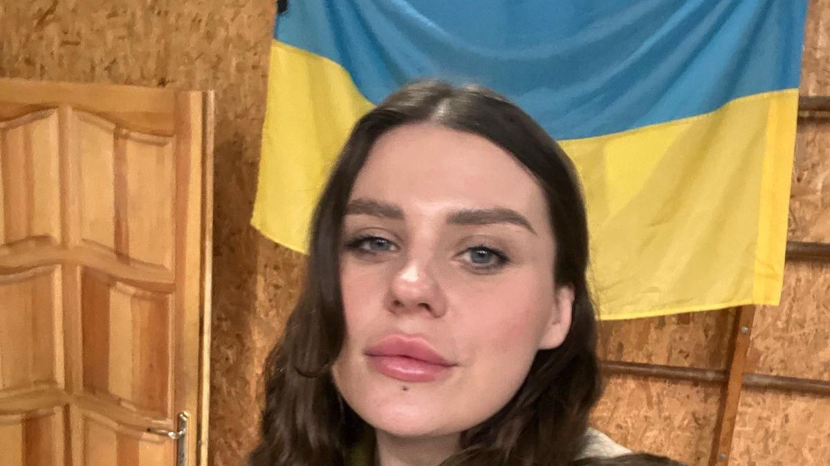 Я вже майже не плачу, – солістка гурту KAZKA розповіла, як допомагає військовим - Showbiz Я вже майже не плачу, – солістка гурту KAZKA розповіла, як допомагає військовим - Showbiz