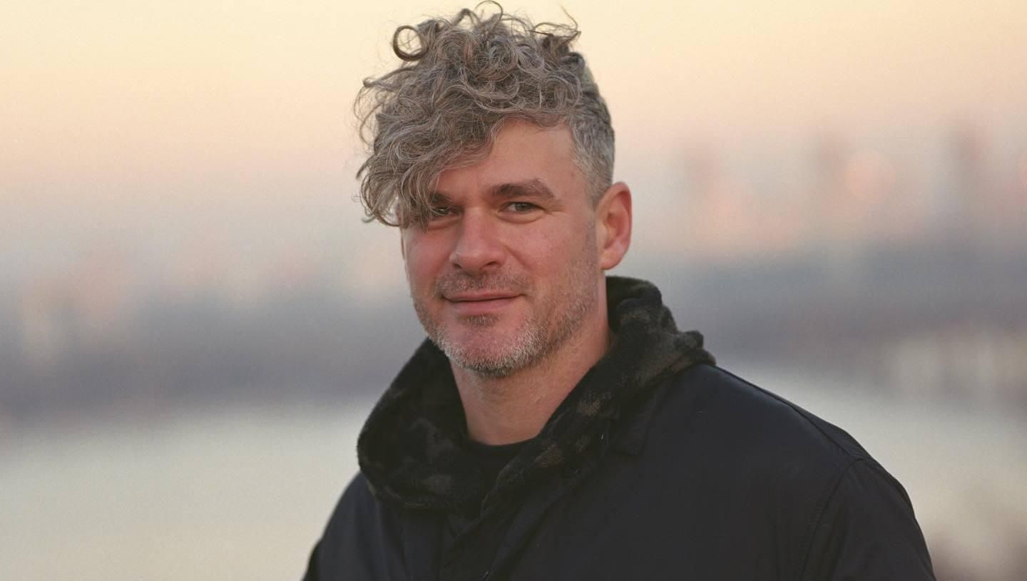 Рука не здригнеться, – Арсен Мірзоян показав зброю, з якою готовий зустрічати окупантів - Showbiz Рука не здригнеться, – Арсен Мірзоян показав зброю, з якою готовий зустрічати окупантів - Showbiz