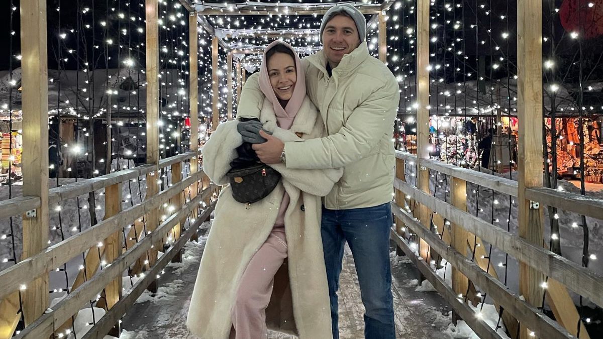 Володимир Остапчук вступив до лав тероборони: чи підтримала його дружина і де вона зараз - Showbiz Володимир Остапчук вступив до лав тероборони: чи підтримала його дружина і де вона зараз - Showbiz