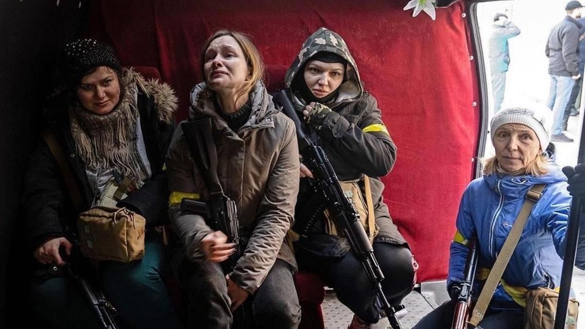 Американские рокеры Gogol Bordello посвятили песню украинской терробороне - Showbiz Американские рокеры Gogol Bordello посвятили песню украинской терробороне - Showbiz