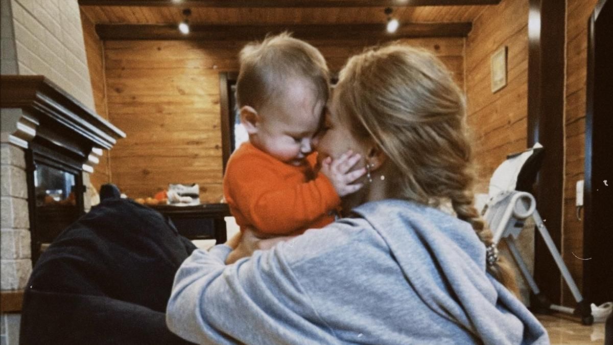 "Чоловік просить, а я боюсь": чому Даша Квіткова не тікає з-під Києва попри вмовляння Добриніна - Showbiz "Чоловік просить, а я боюсь": чому Даша Квіткова не тікає з-під Києва попри вмовляння Добриніна - Showbiz