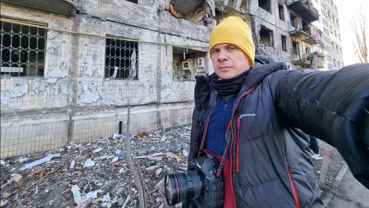 Дмитро Комаров показав, як рятував жінку з розбомбленого будинку на Оболоні: сльозливі фото - Showbiz