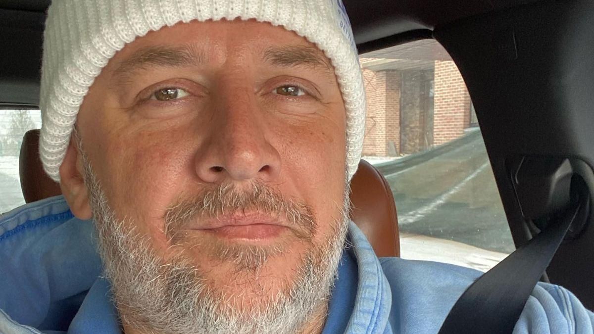 Тела младенцев и десятки раненых жителей: Потап показал жуткое видео из госпиталя Мариуполя - Showbiz Тела младенцев и десятки раненых жителей: Потап показал жуткое видео из госпиталя Мариуполя - Showbiz