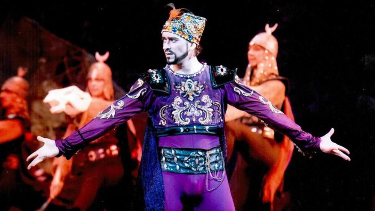 Из-за обстрелов в Киеве погиб солист балета Национальной оперы Украины - Showbiz Из-за обстрелов в Киеве погиб солист балета Национальной оперы Украины - Showbiz