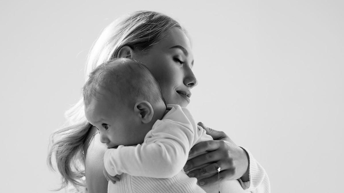 Видела, как обстреливают машины, – Даша Квиткова о жутком побеге из-под Киева с сыном на руках - Showbiz Видела, как обстреливают машины, – Даша Квиткова о жутком побеге из-под Киева с сыном на руках - Showbiz